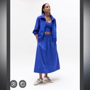 Athleta Blue Midday Mid Rise MIDI Poplin Skirt Size Large